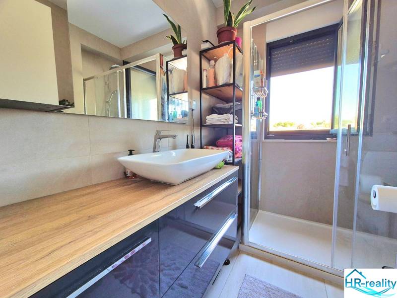 WhatsApp Image 2026-01-19 at 15.21.37 (2).jpeg