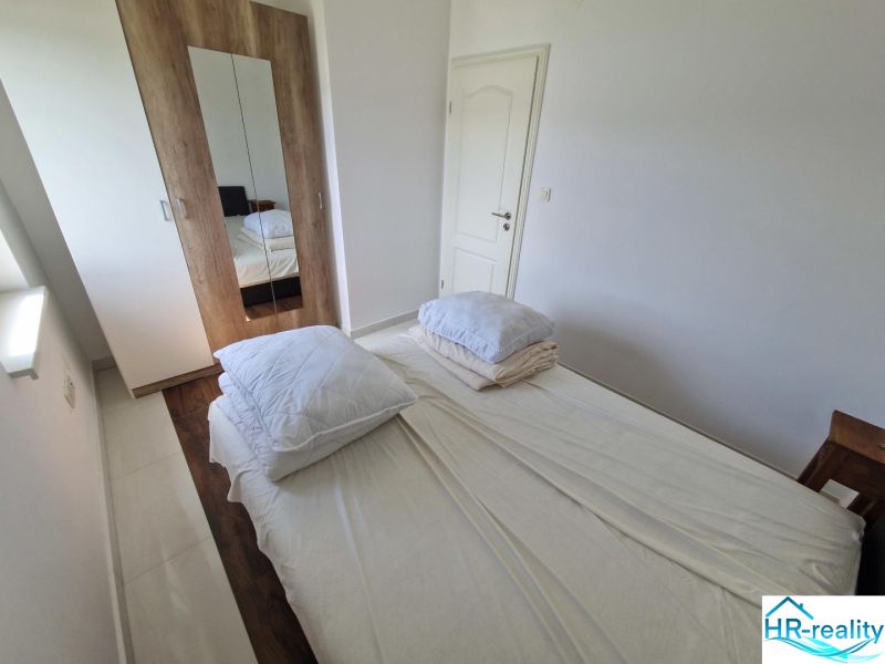 marlimat-nekretnine-prodaja-stara novalja-apartman-9.jpg