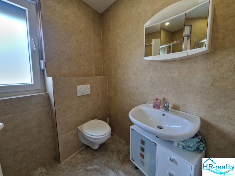 marlimat-nekretnine-prodaja-stara novalja-apartman-11.jpg