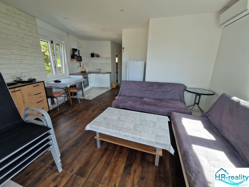 marlimat-nekretnine-prodaja-stara novalja-apartman-1.jpg