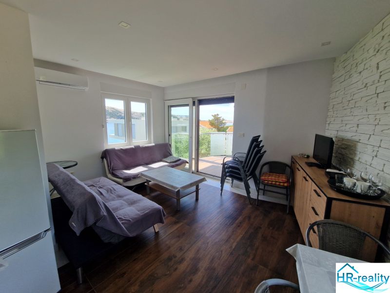 marlimat-nekretnine-prodaja-stara novalja-apartman-2.jpg